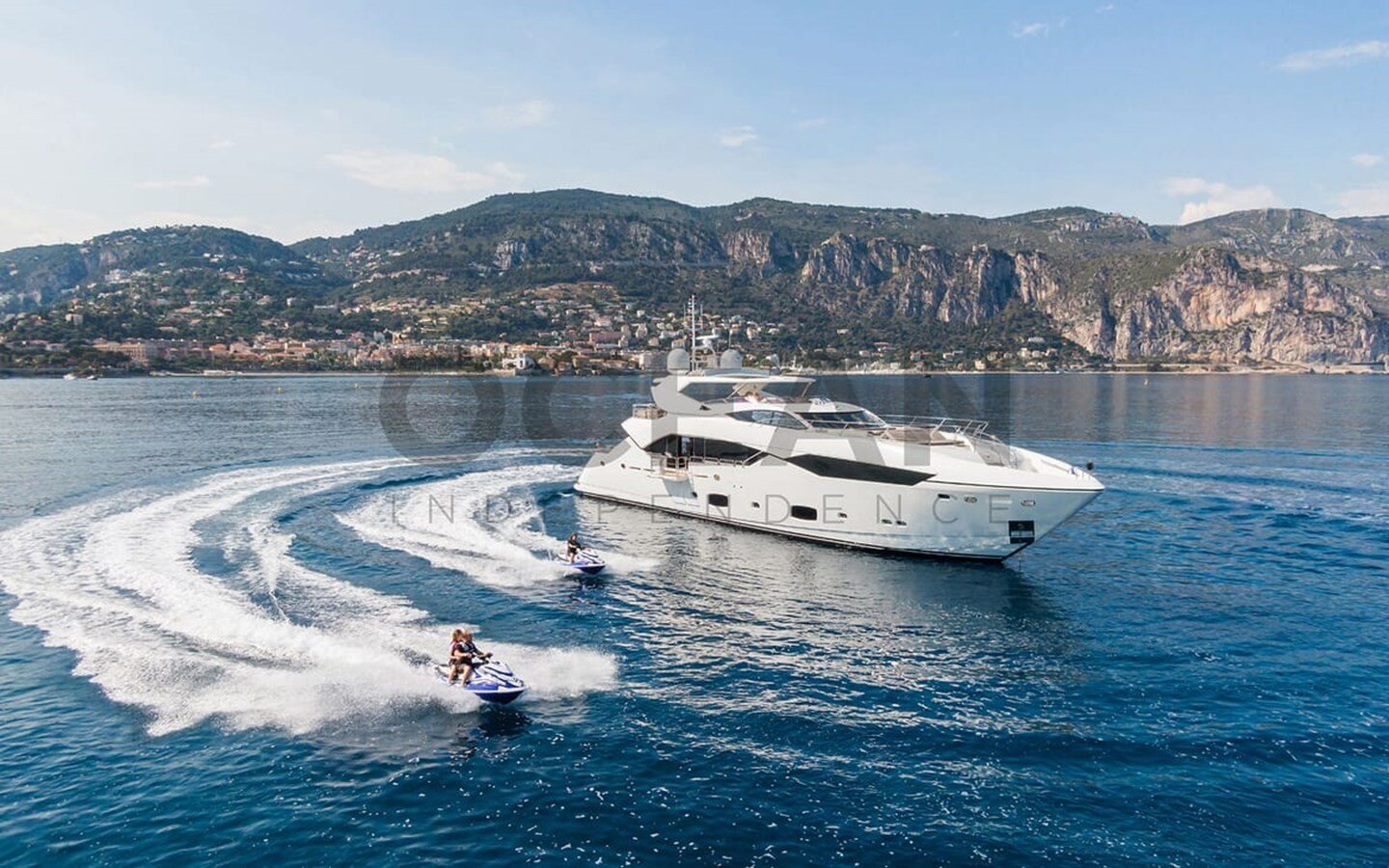 2013 SUNSEEKER 114' 10