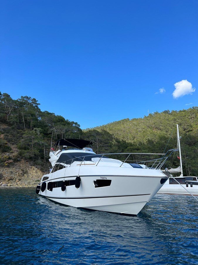 2013-sunseeker-71-3-68b587