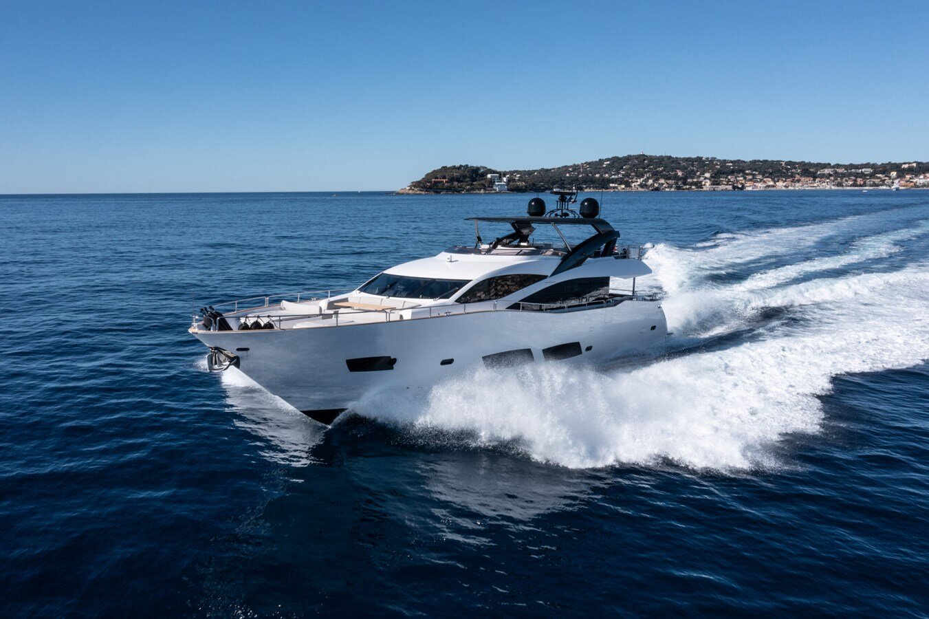 2013-sunseeker-92-7-2694ac