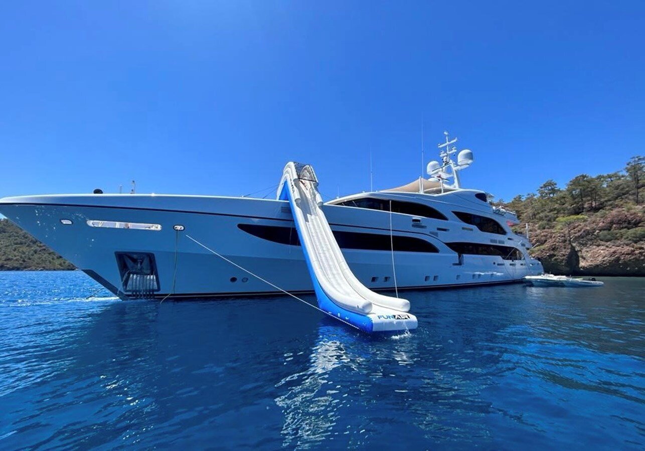 2013 TURQUOISE YACHTS 165' 6