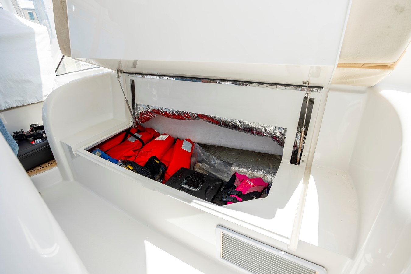 2013-viking-42-62436c