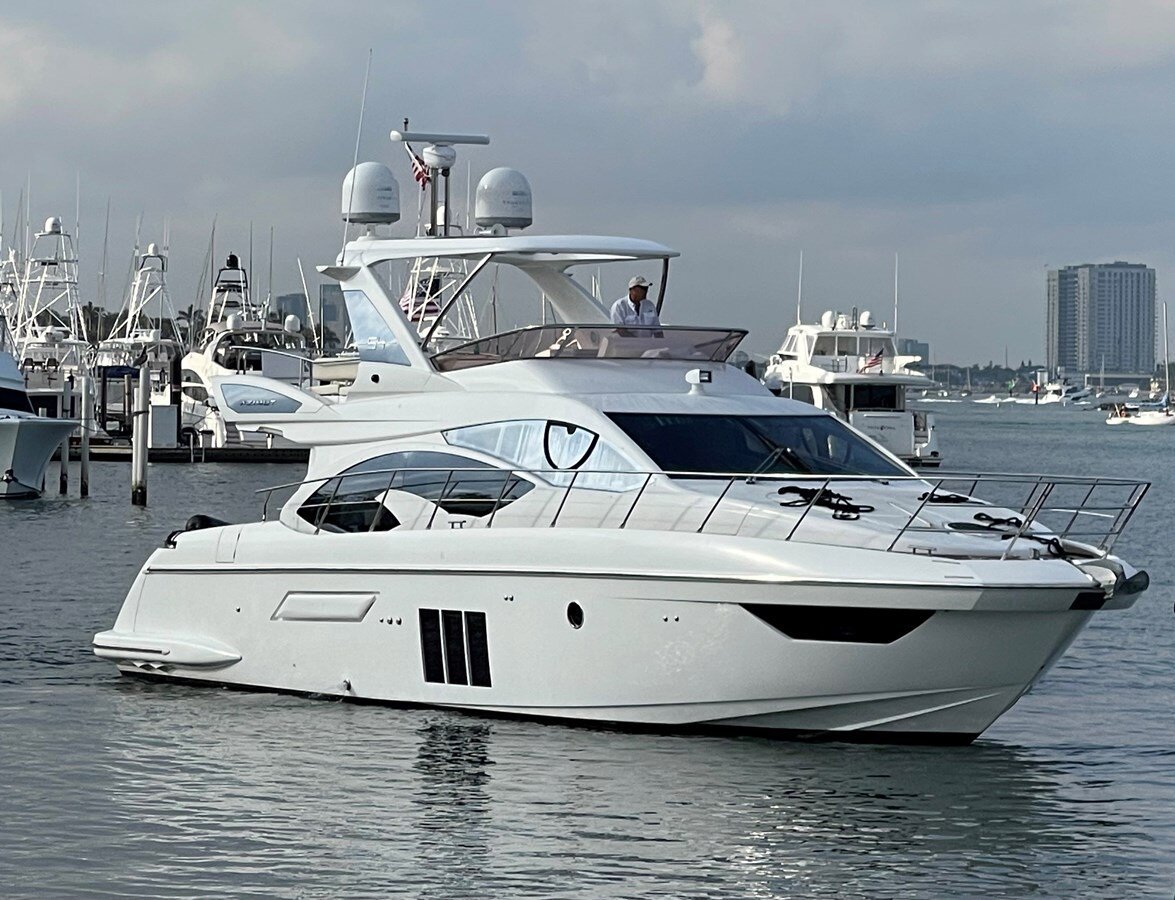 2014-azimut-yachts-54-d473f5