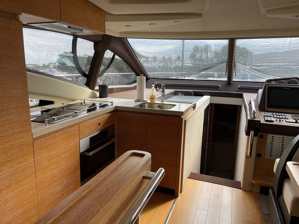 2014-azimut-yachts-54-d473f5