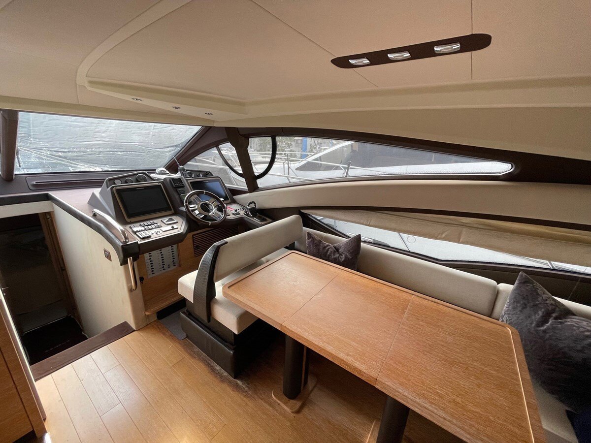 2014-azimut-yachts-54-d473f5