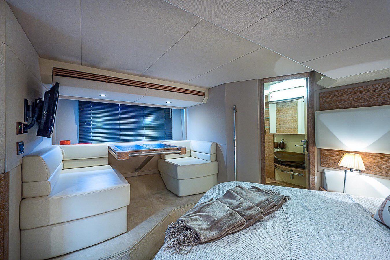2014-azimut-yachts-60-1-0b8966
