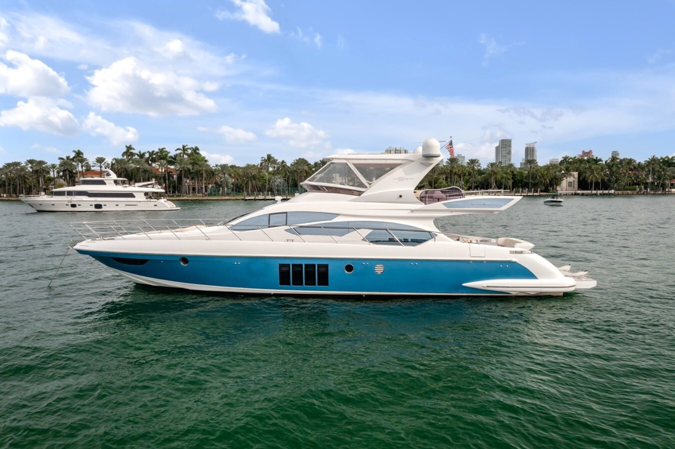 2014-azimut-yachts-64-1-7ea73d