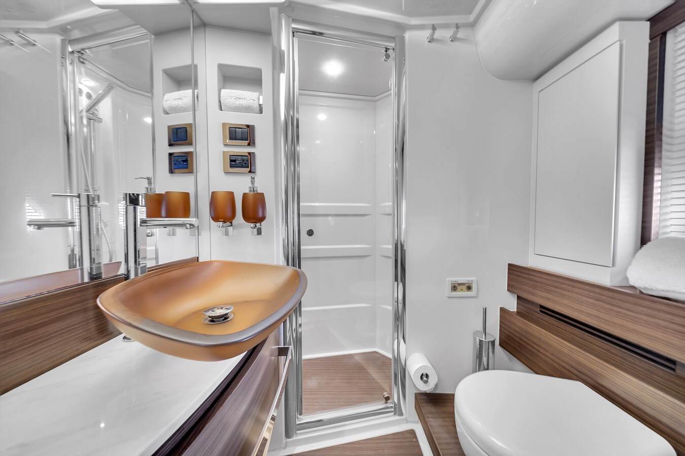 2014-azimut-yachts-64-1-7ea73d