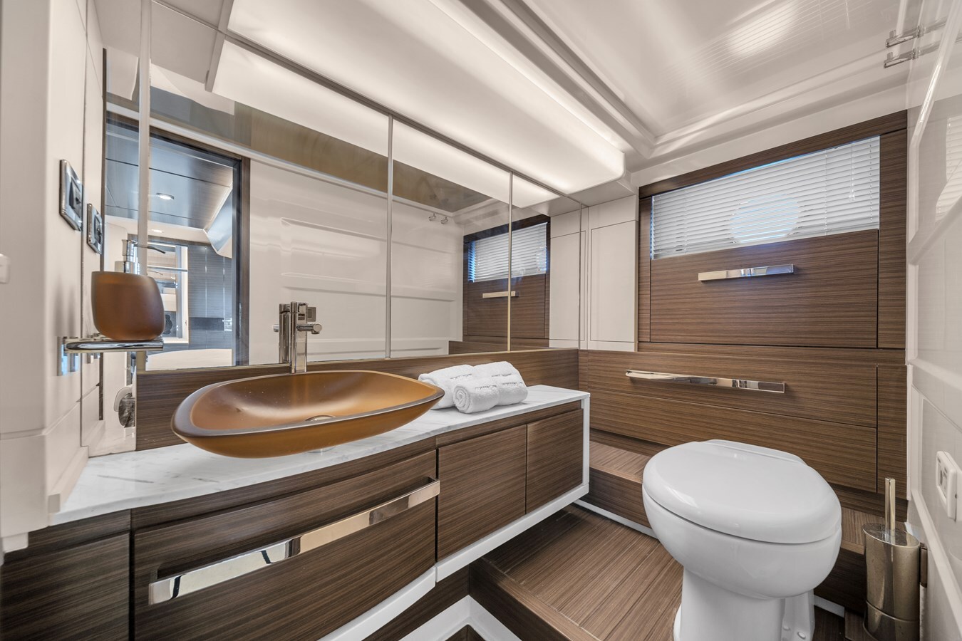 2014-azimut-yachts-64-1-7ea73d