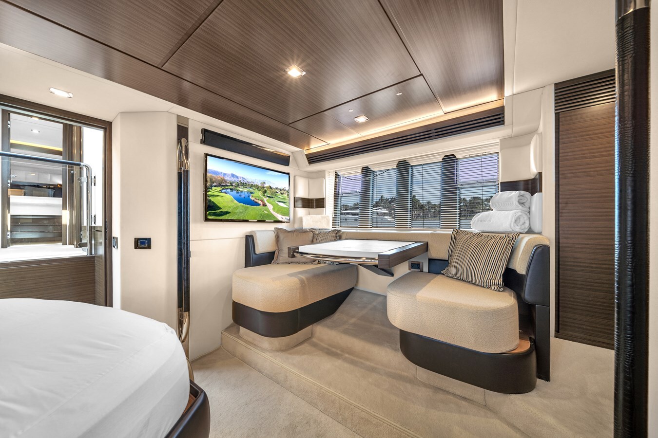 2014-azimut-yachts-64-1-7ea73d