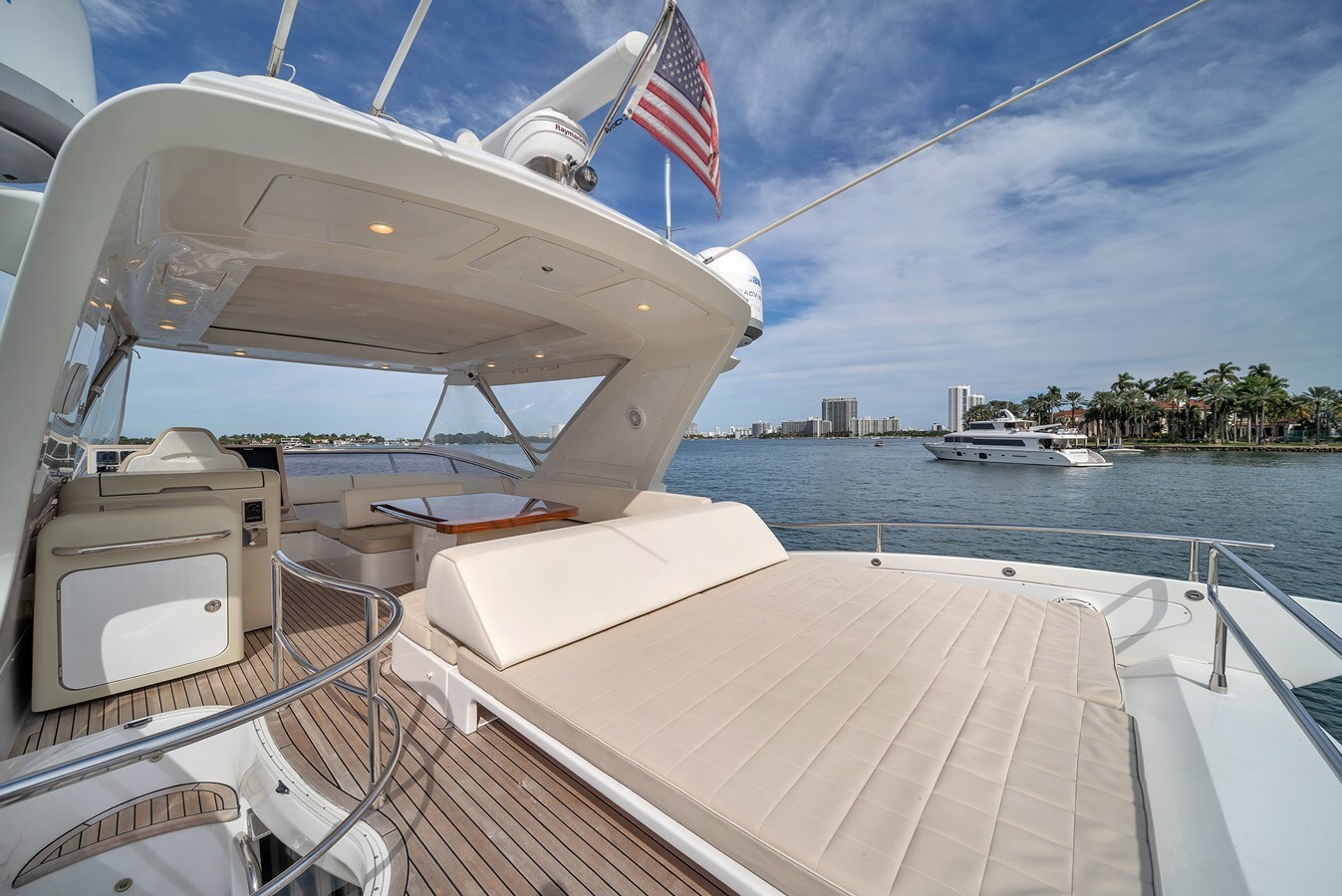 2014-azimut-yachts-64-1-7ea73d