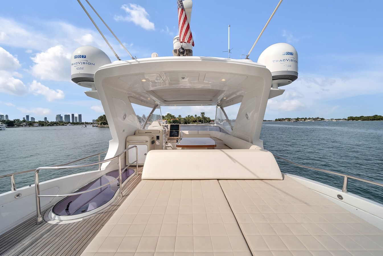 2014-azimut-yachts-64-1-7ea73d