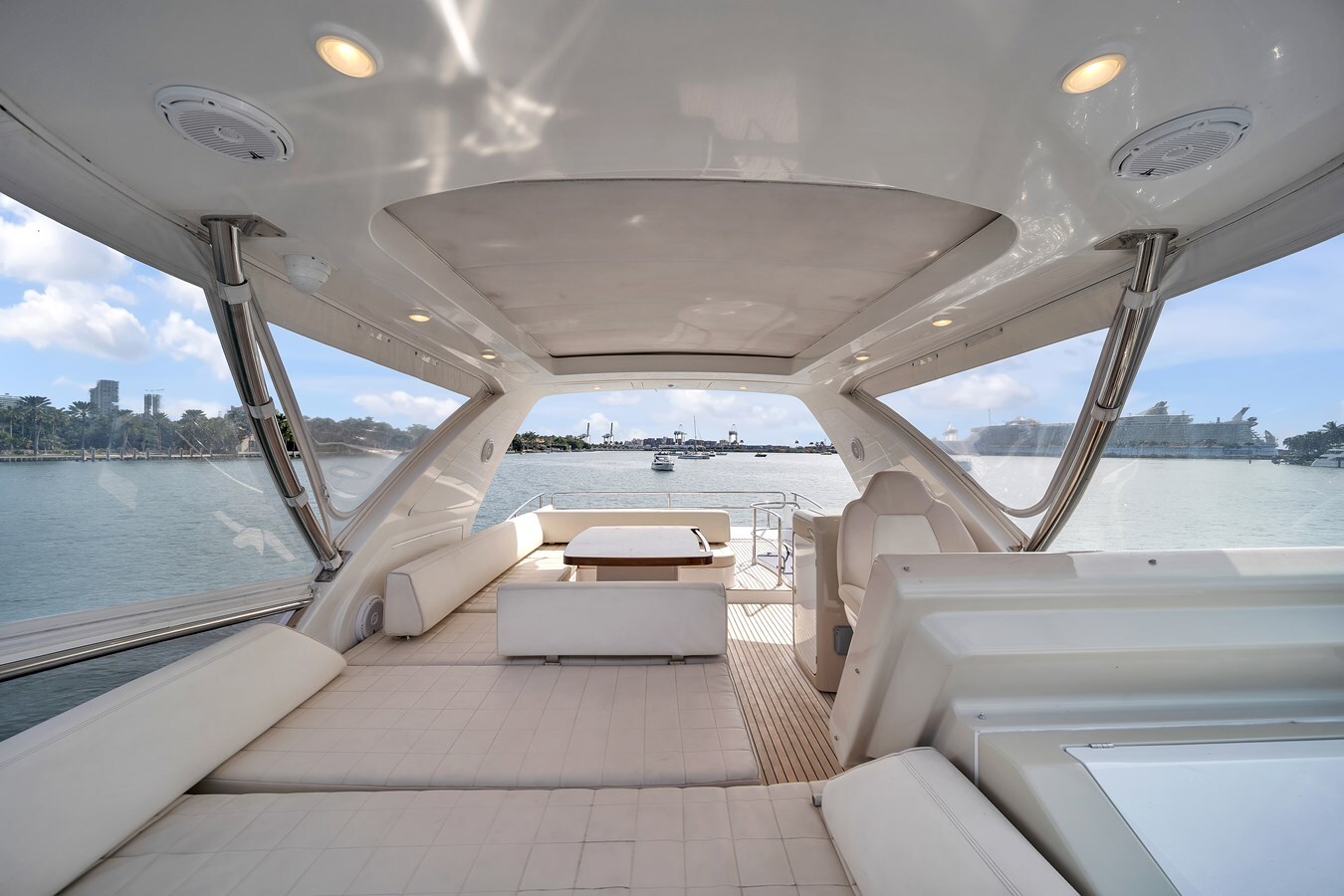2014-azimut-yachts-64-1-7ea73d