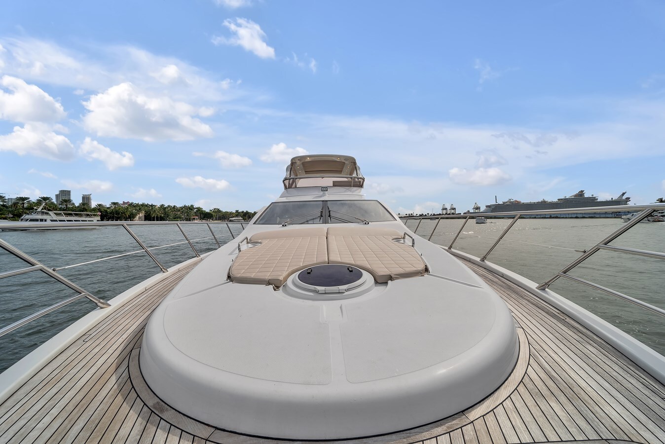 2014-azimut-yachts-64-1-7ea73d