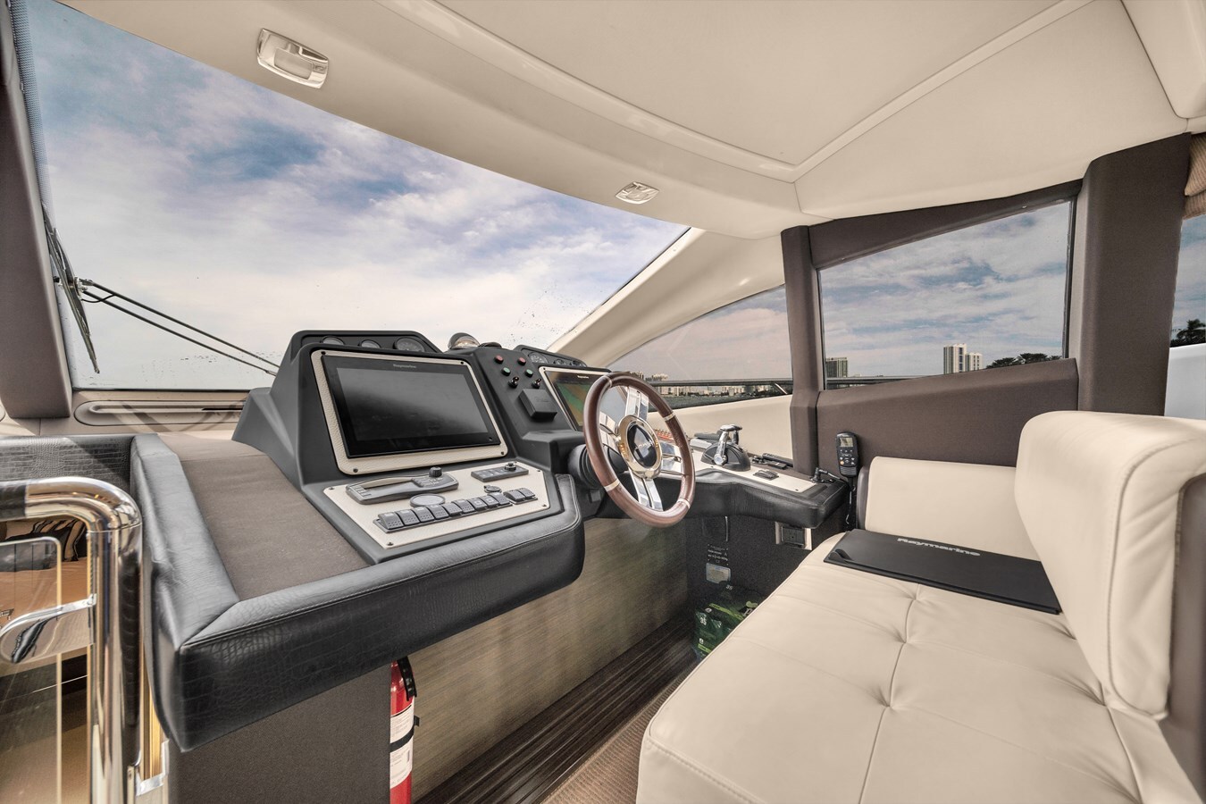 2014-azimut-yachts-64-1-7ea73d