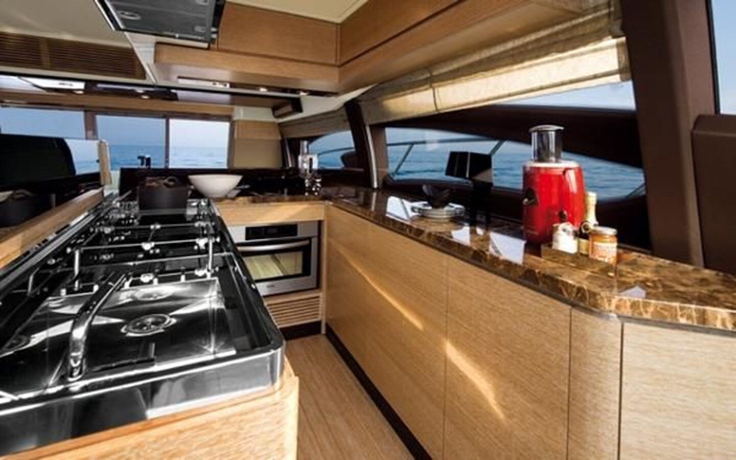 2014-azimut-yachts-66-1-f2c209