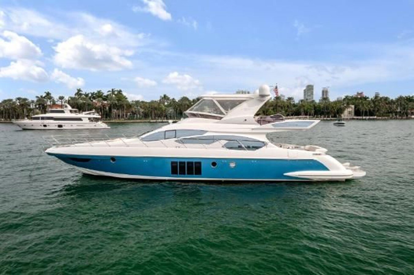 2014-azimut-yachts-66-1-f2c209