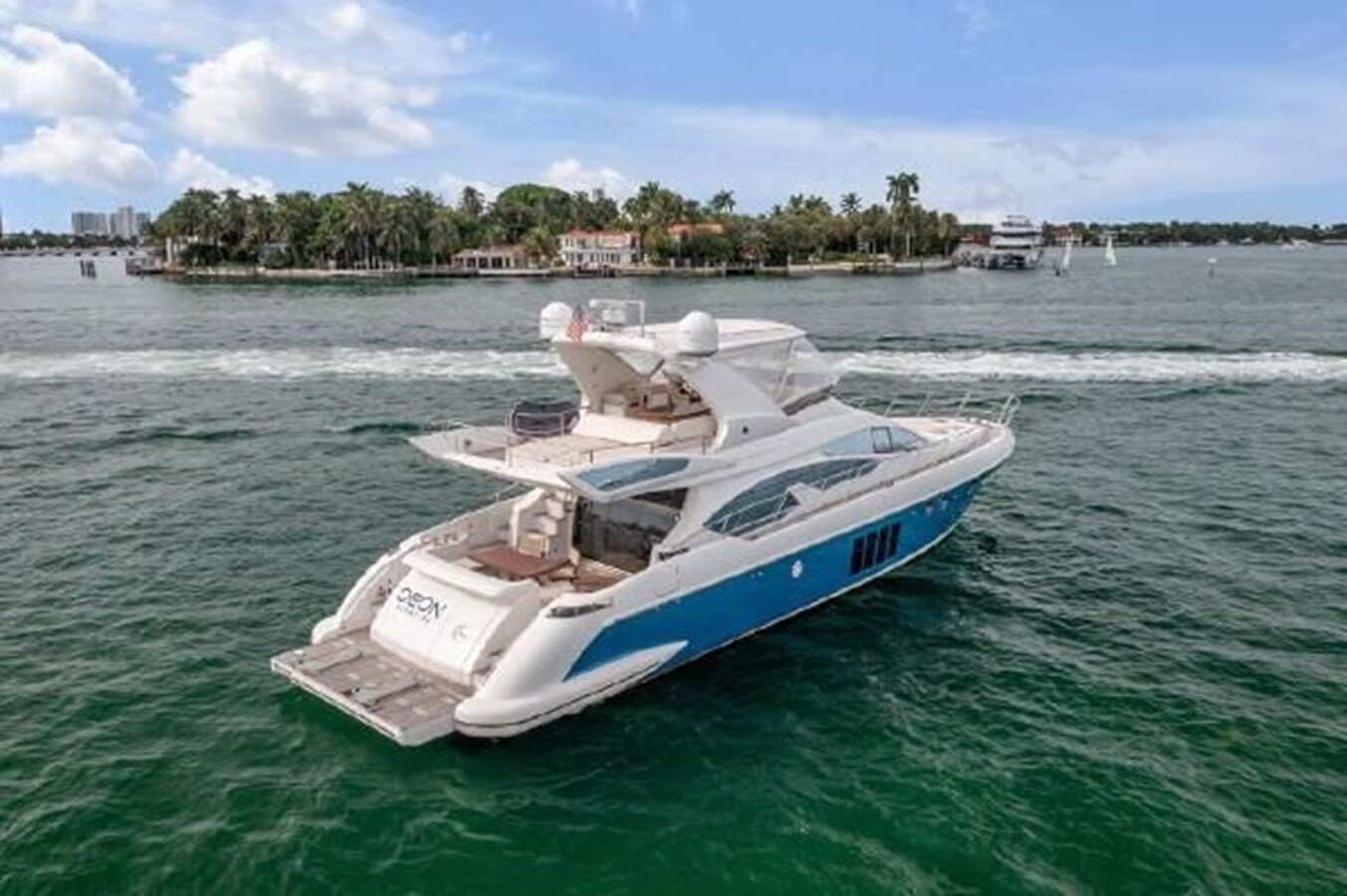 2014-azimut-yachts-66-1-f2c209