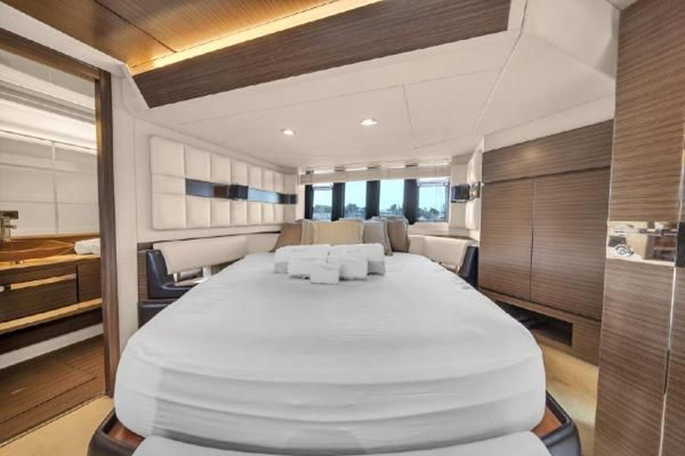 2014-azimut-yachts-66-1-f2c209