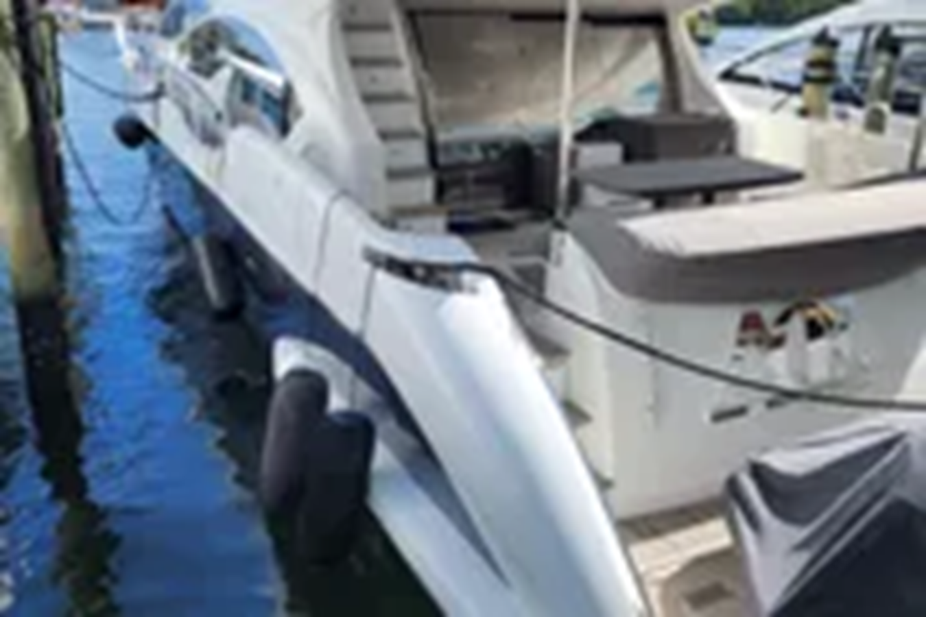 2014-azimut-yachts-70-11-028d3a