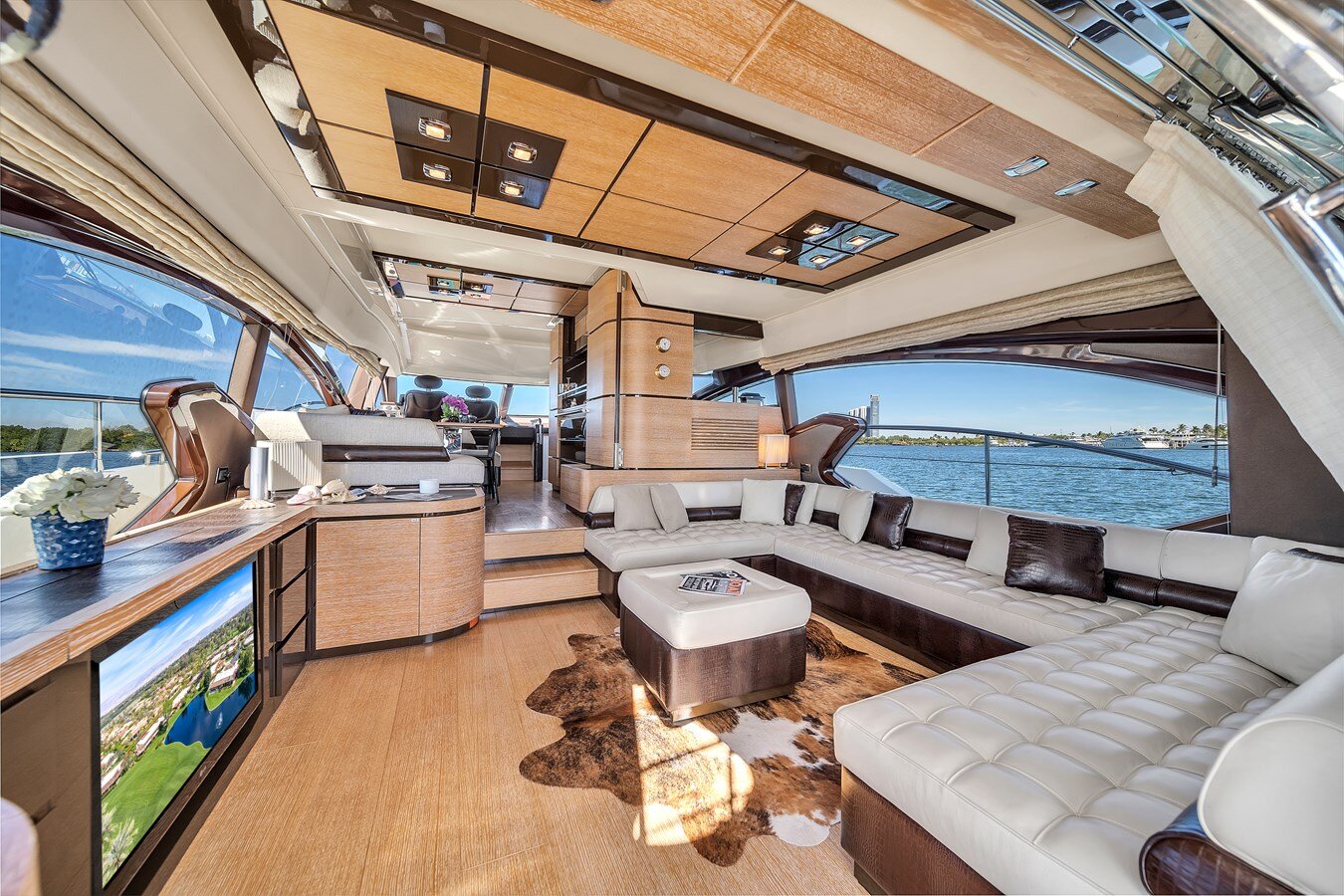 2014 AZIMUT YACHTS 70'