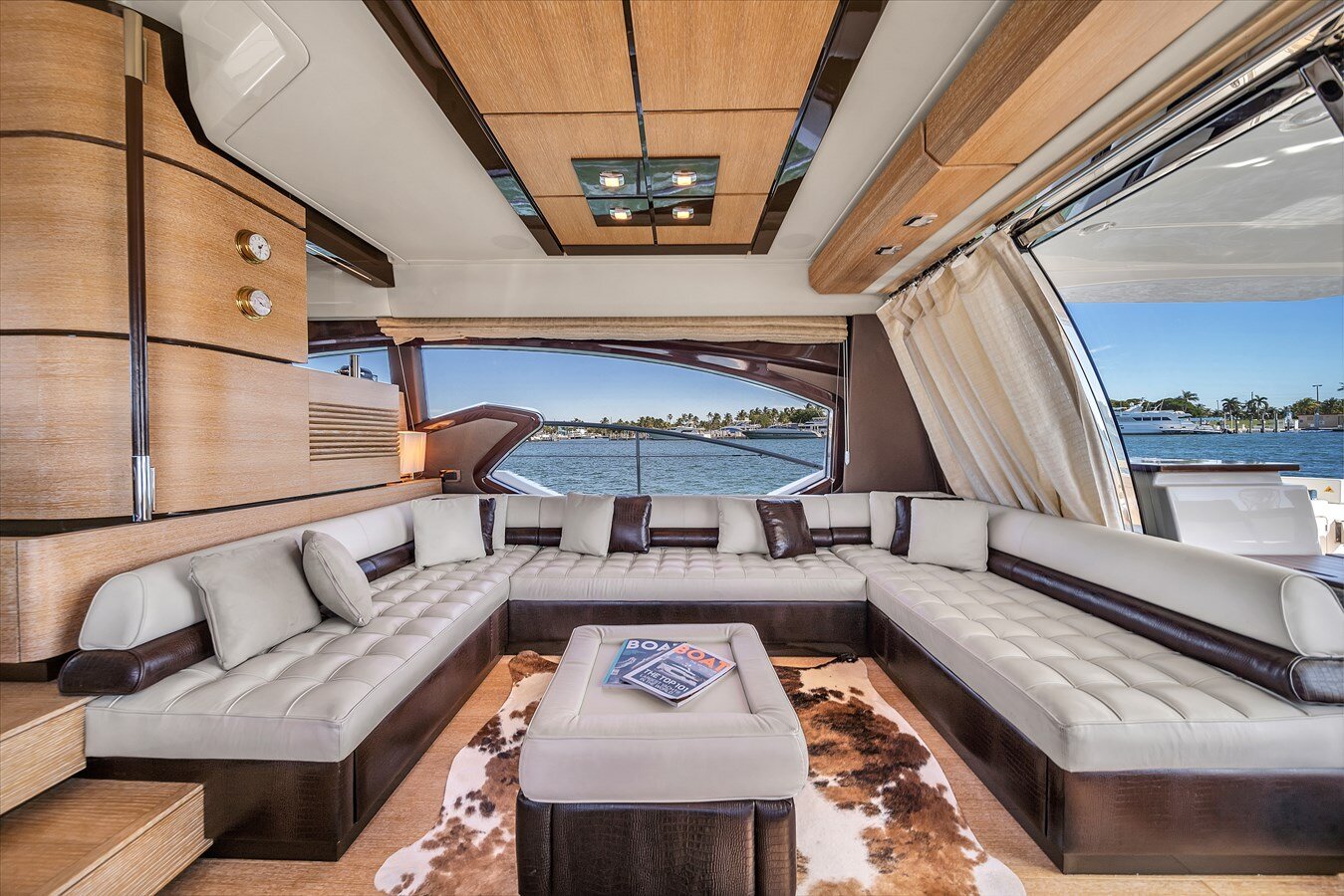 2014 AZIMUT YACHTS 70'