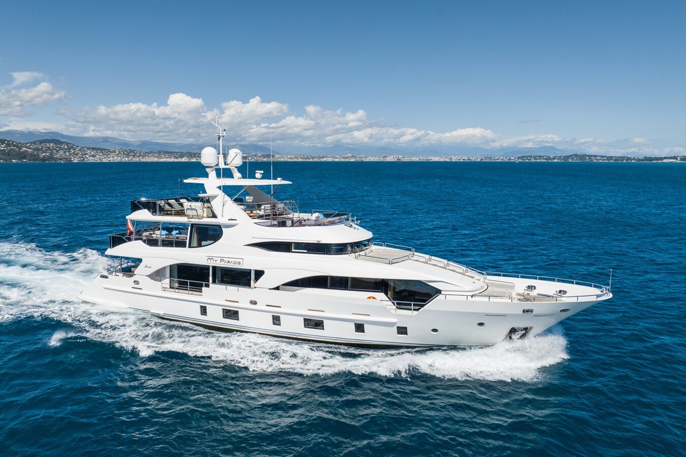 2014-benetti-108-3-ac3335