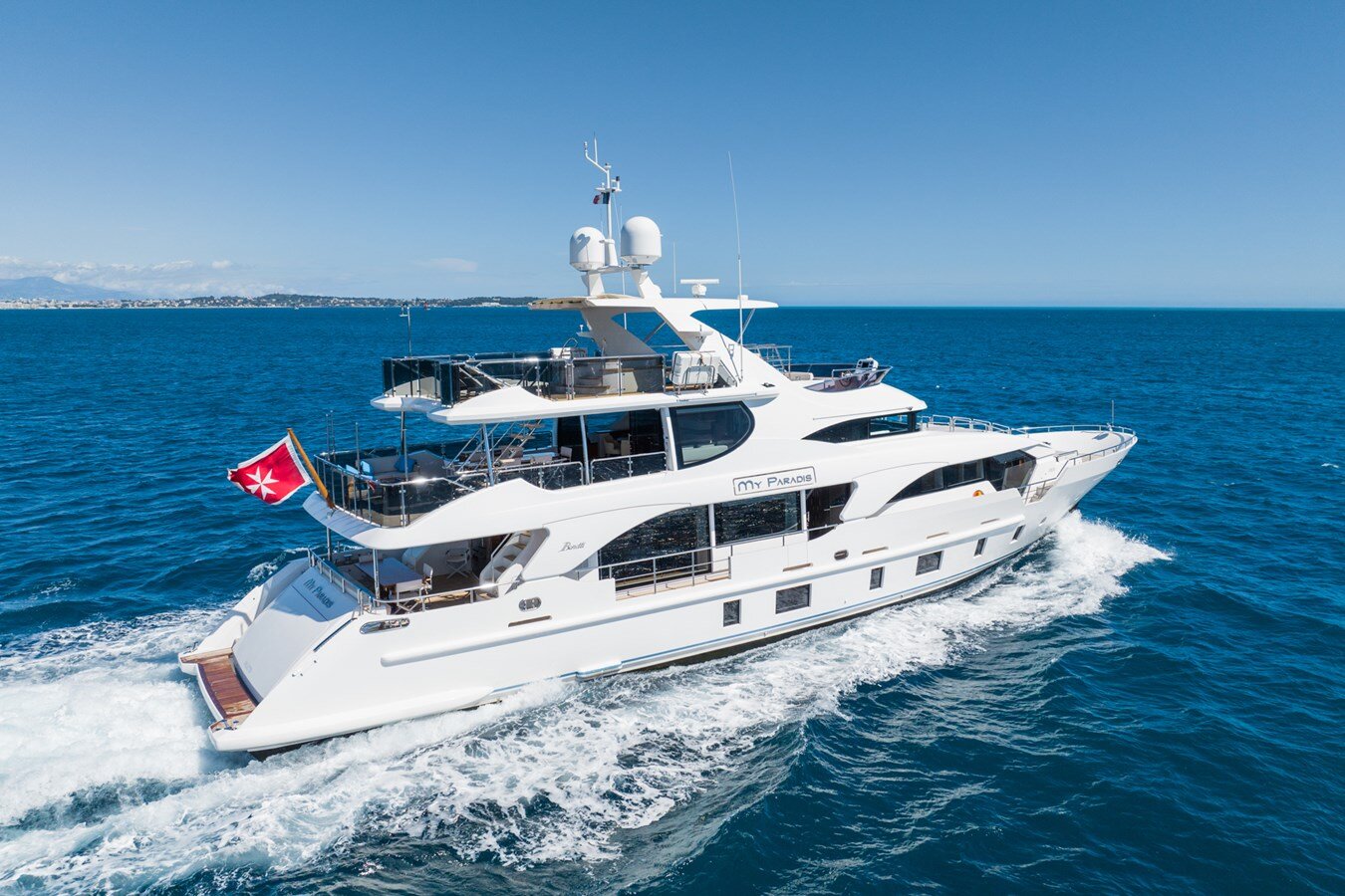 2014-benetti-108-3-ac3335