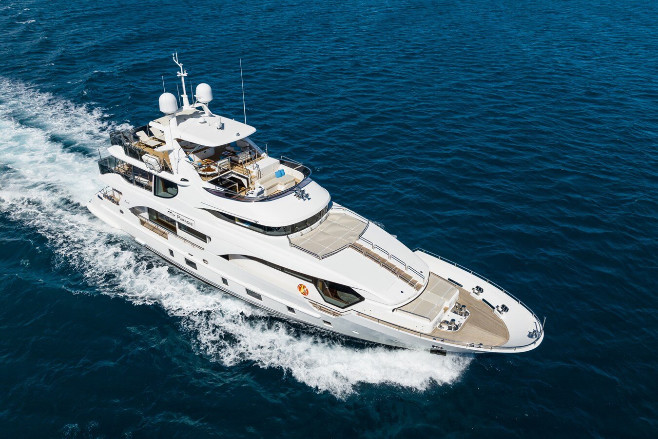 2014-benetti-108-3-ac3335