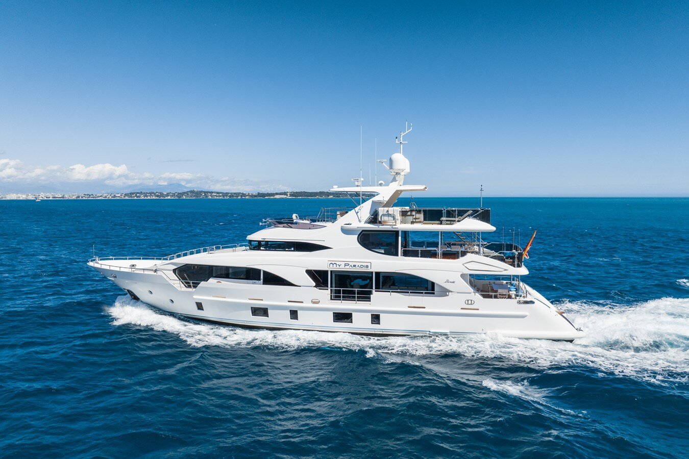 2014-benetti-108-3-ac3335
