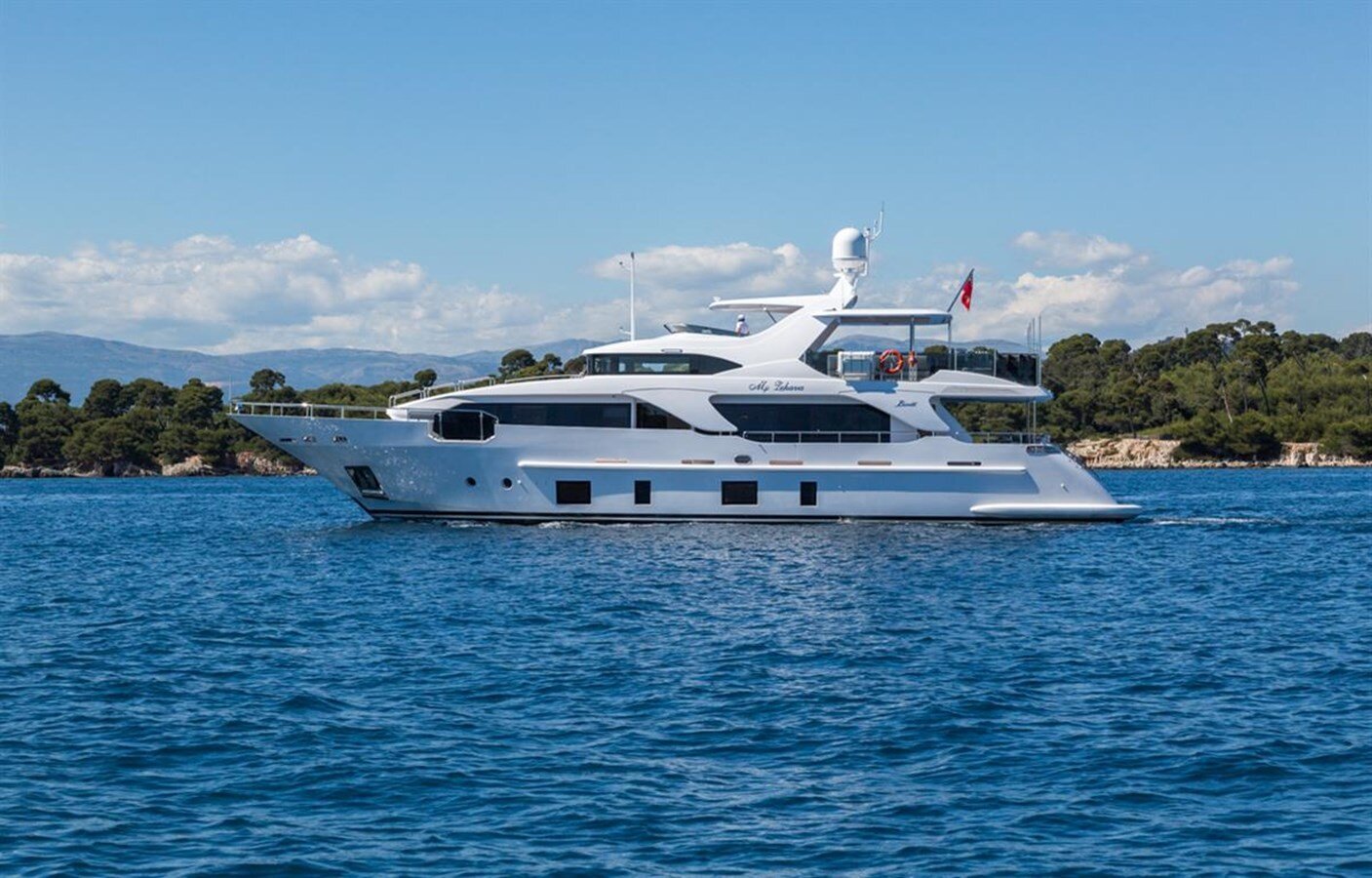 2014-benetti-92-11-0ffa6a