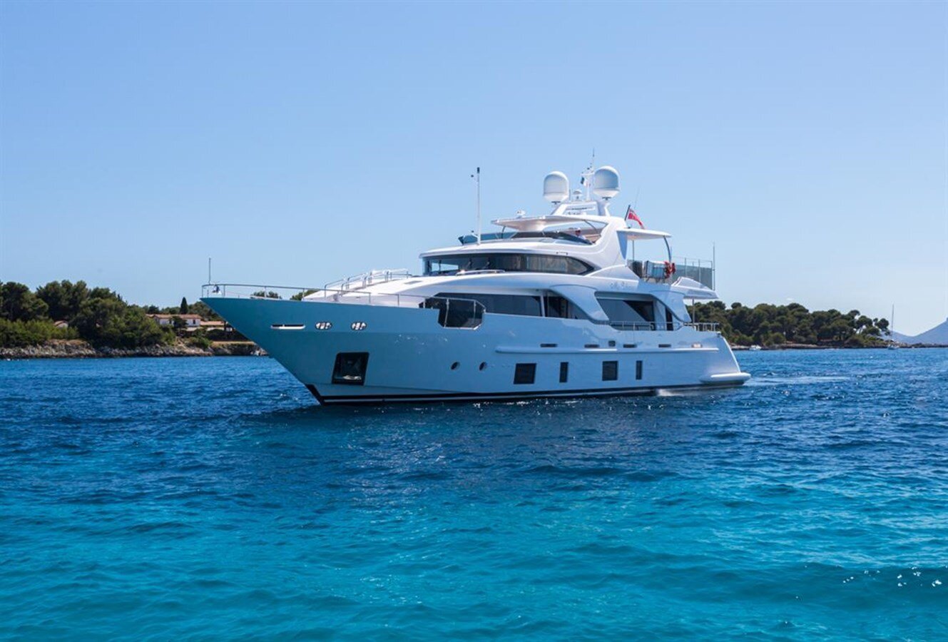 2014-benetti-92-11-0ffa6a