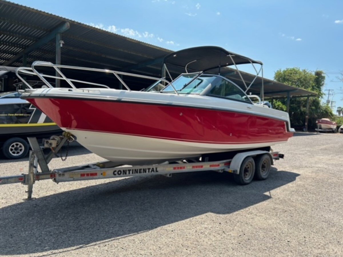 2014-boston-whaler-23-2-9d0d01