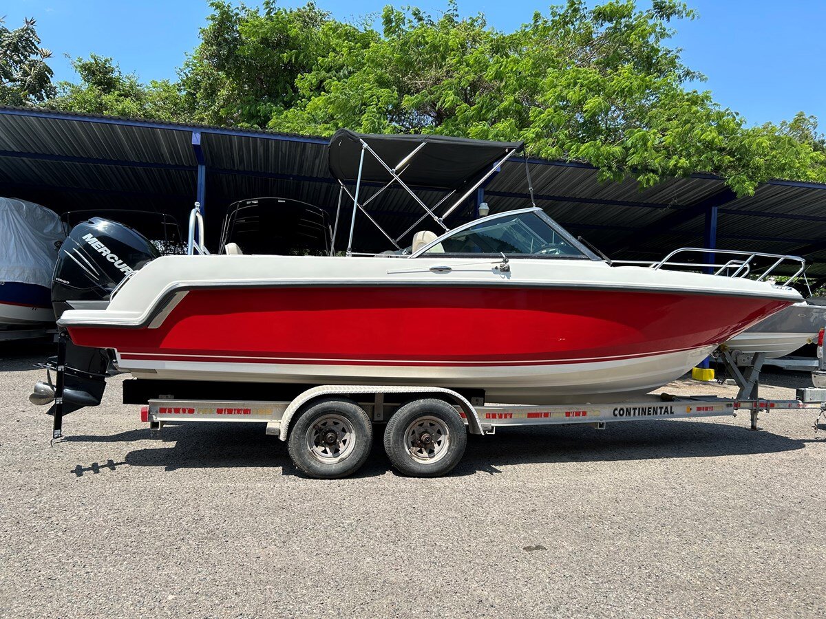 2014-boston-whaler-23-2-9d0d01