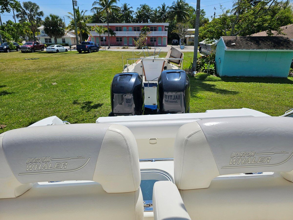 2014-boston-whaler-28-1-e6a4c7
