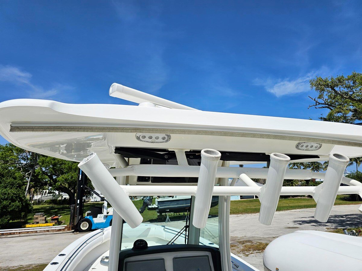 2014-boston-whaler-28-1-e6a4c7