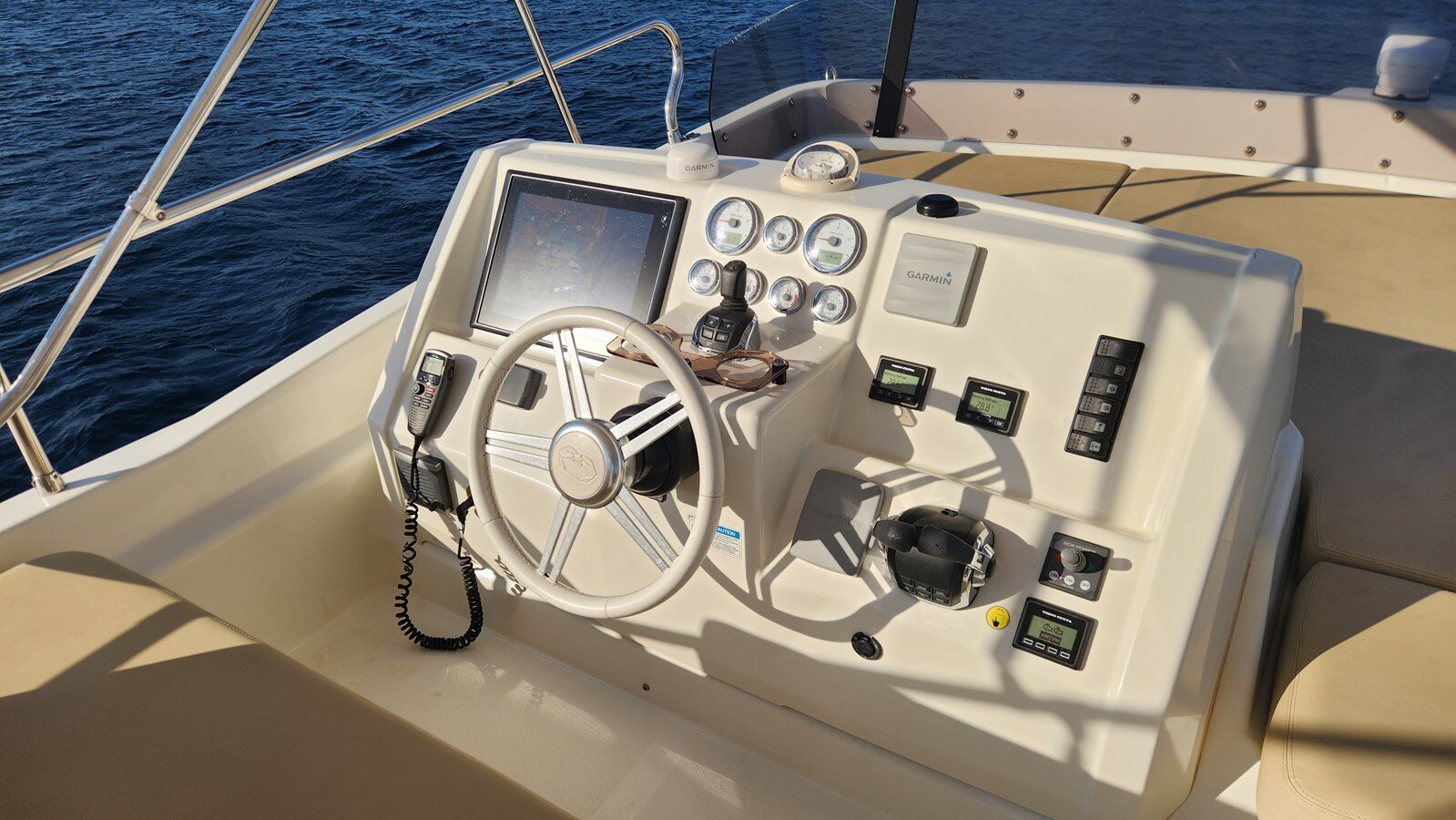 2014-cranchi-53-2-58ed45