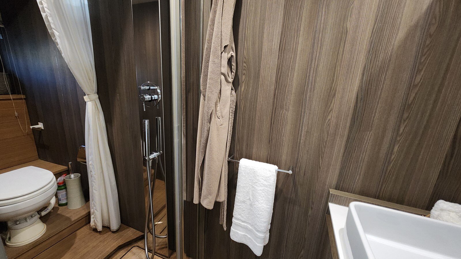 2014-cranchi-53-2-58ed45