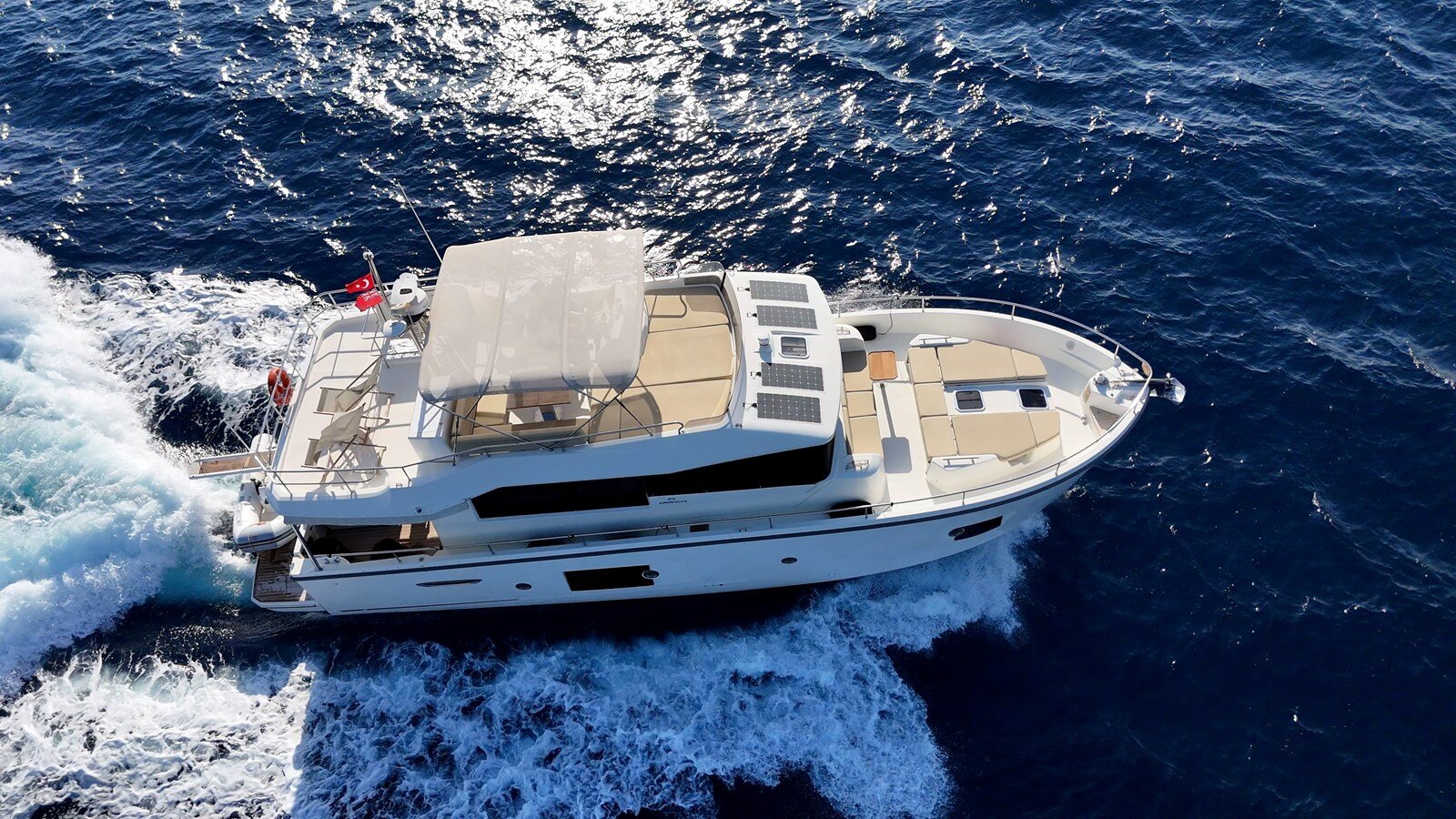 2014-cranchi-53-2-58ed45