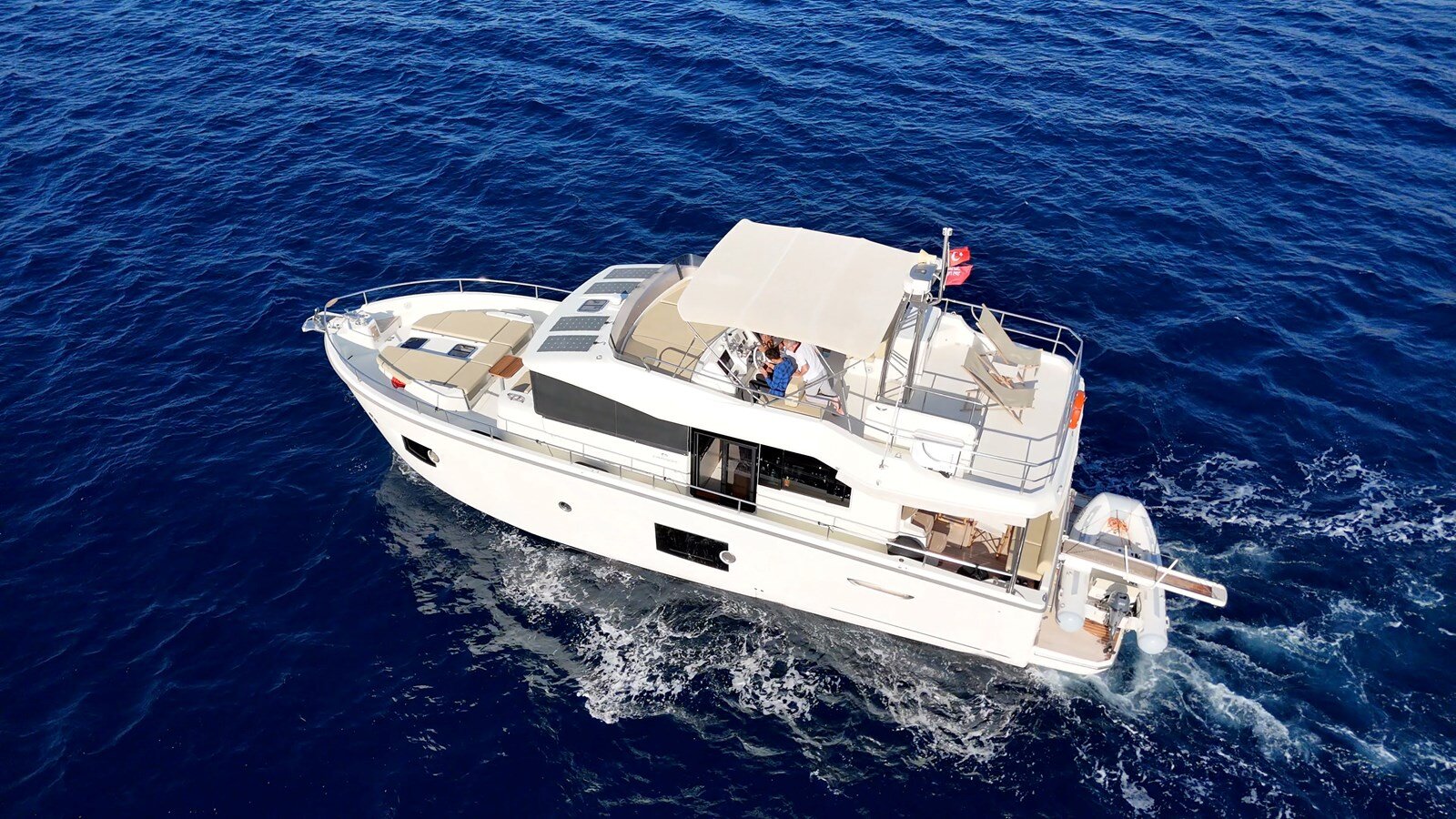 2014-cranchi-53-2-58ed45