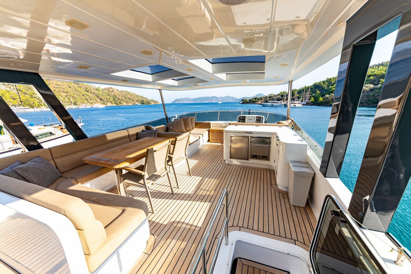 2014-custom-steel-yachts-84-ddf656