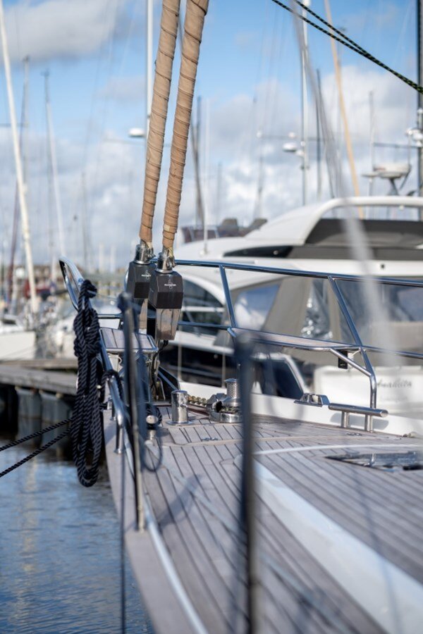 2014-discovery-57-3-7c2856