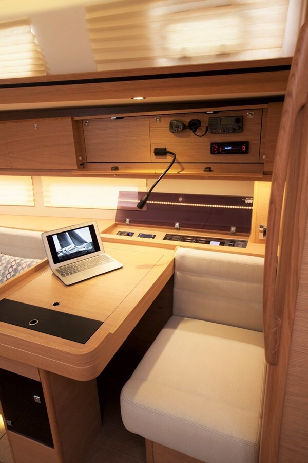 2014-dufour-yachts-56-4-d0844e