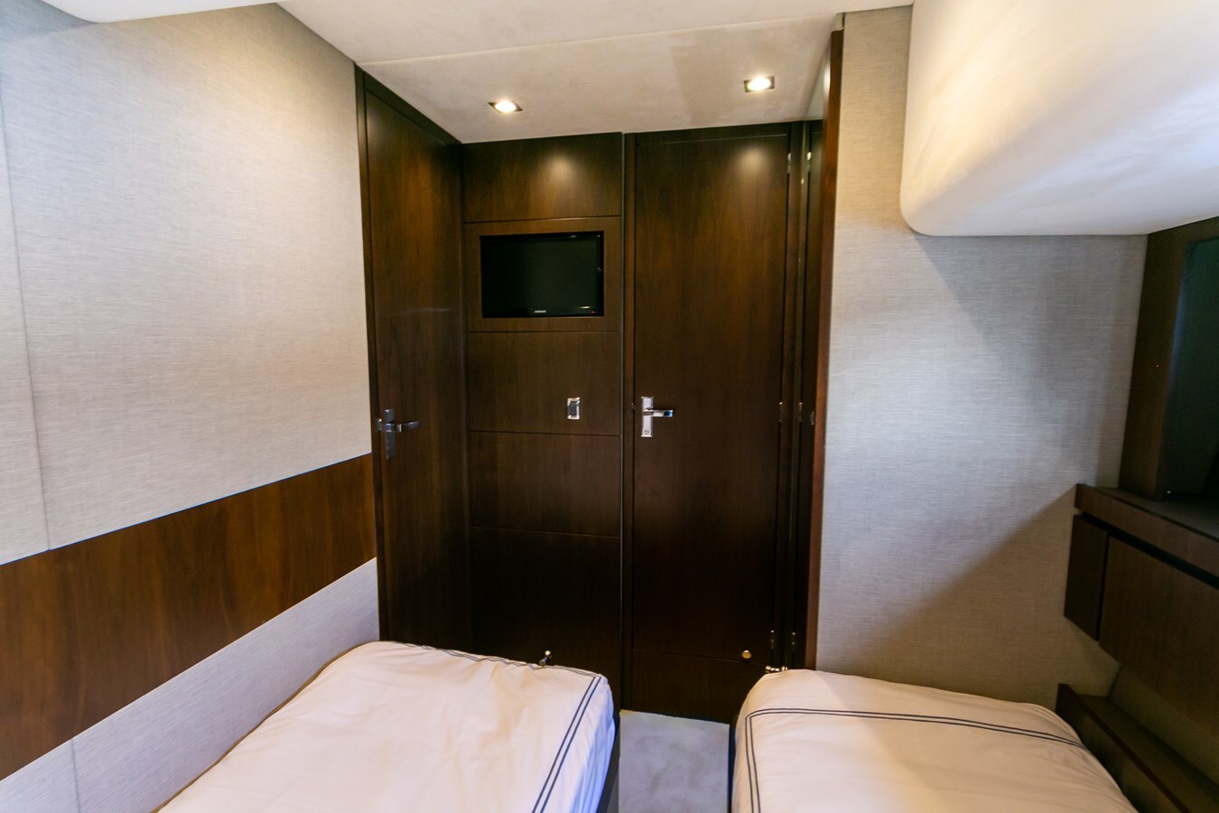 2014-fairline-65-510cde