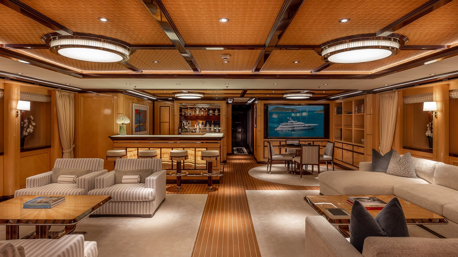 2014-feadship-197-1-d7246a