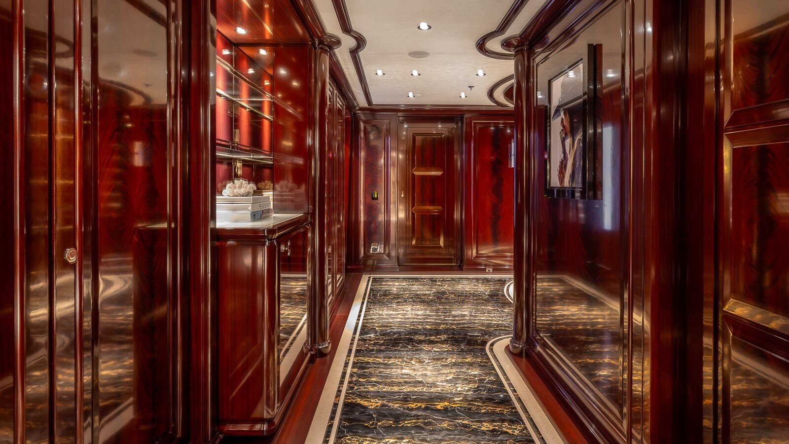 2014 FEADSHIP 197' 1