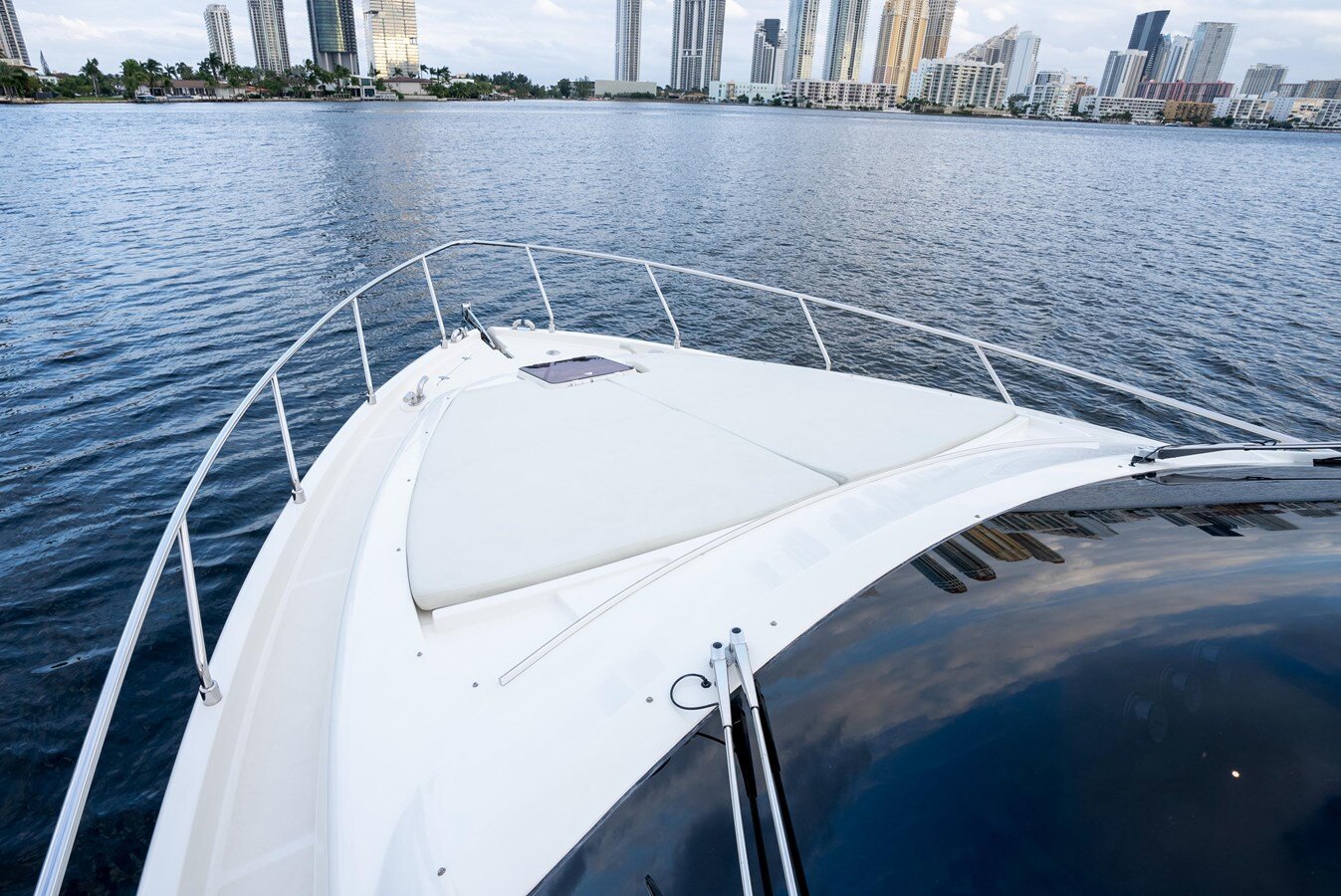 2014-ferretti-yachts-53-7499b2