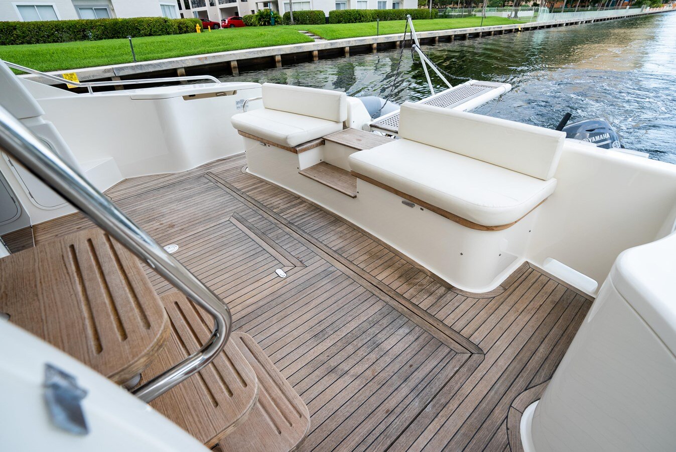 2014-ferretti-yachts-53-7499b2