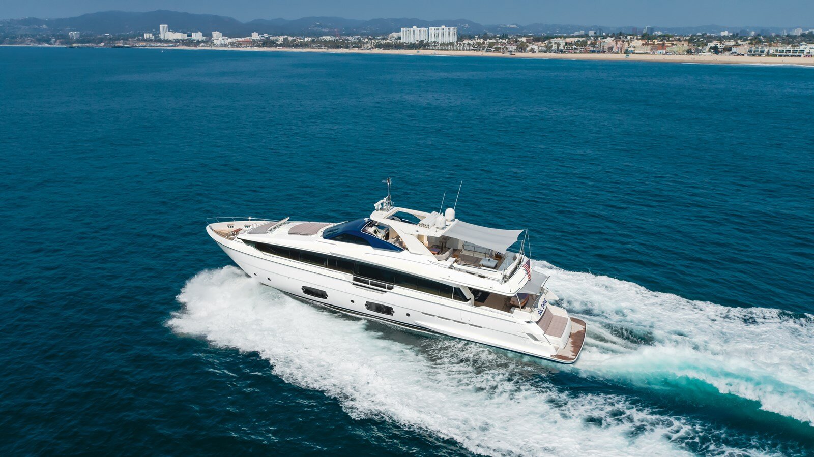 2014-ferretti-yachts-96-94e4d5