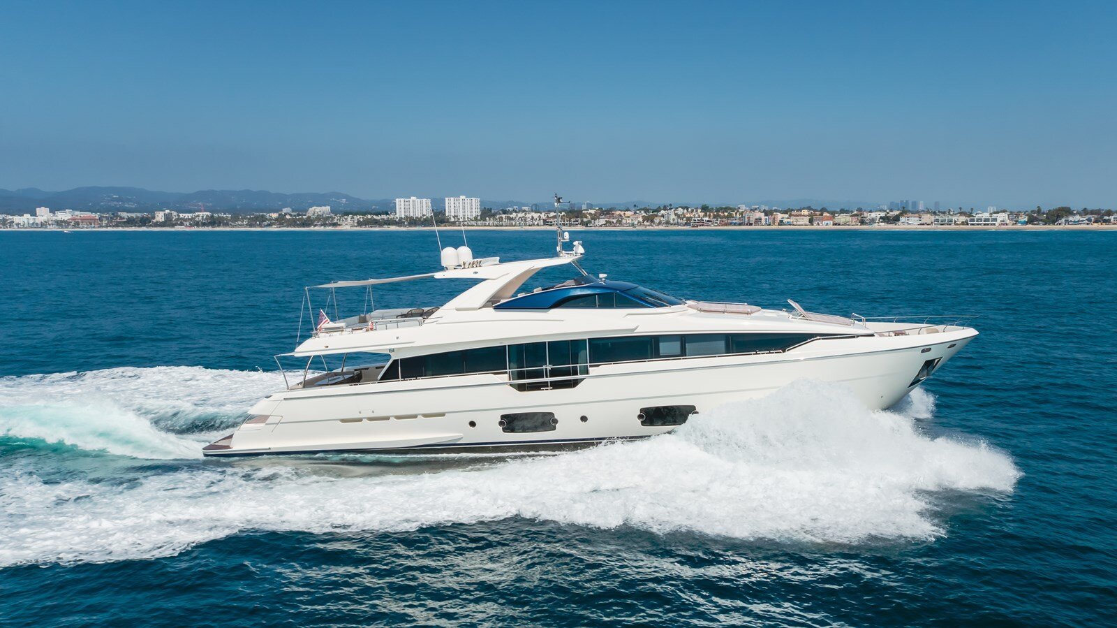 2014-ferretti-yachts-96-94e4d5