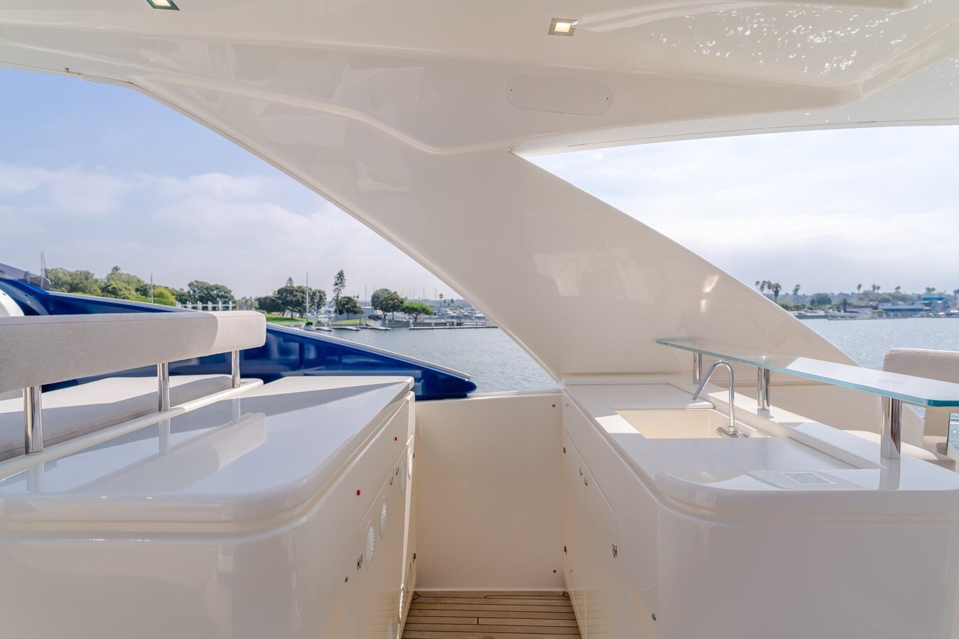 2014-ferretti-yachts-96-94e4d5